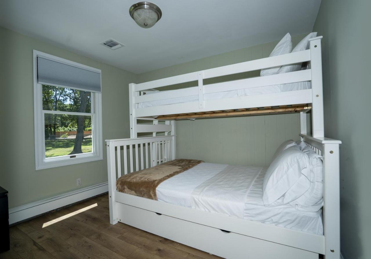 Hamptons Vacation Inn Hampton Bays Exterior foto
